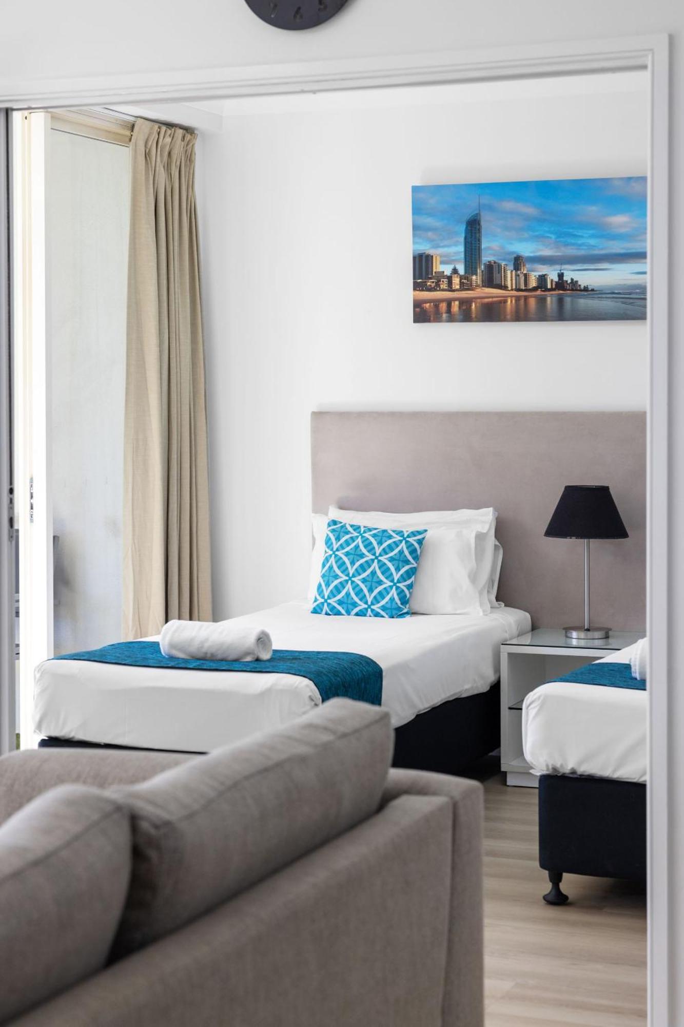 Chevron Renaissance - Private Apartment